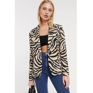 Vera Moda Blazer in Tiger Print
